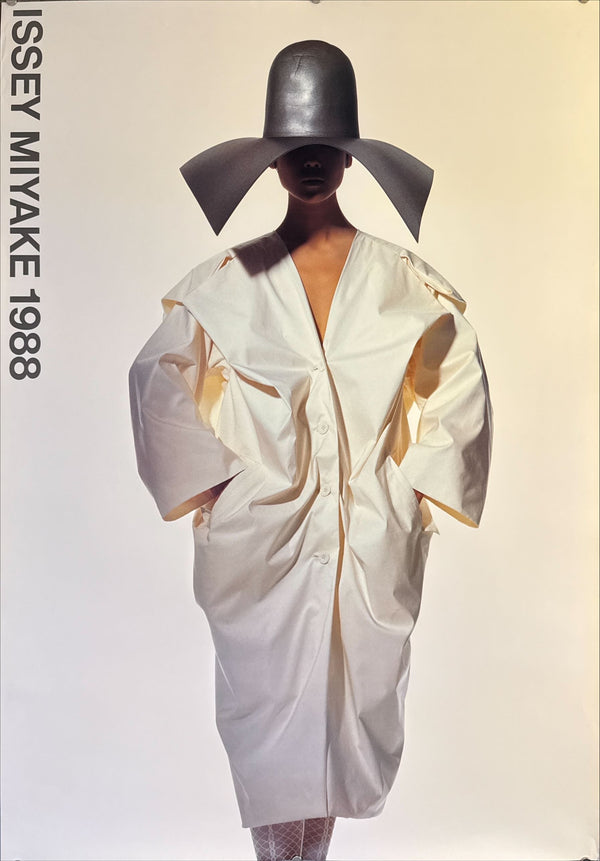 "Irving Penn × Issey Miyake (1988) - Tan Outfit Silver Hat Poster", Japanese Contemporary Art Poster, Original Offset 1988, Ultra Rare, Size (c.102 x 72 cm)