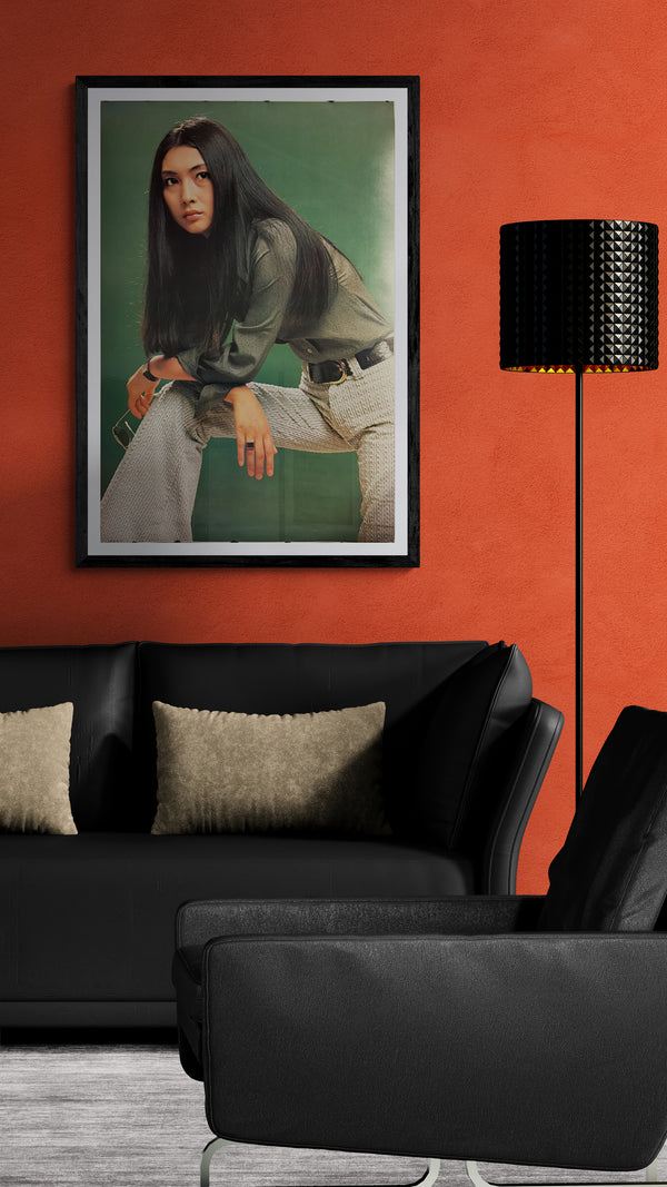 “Meiko Kaji” (梶芽衣子) Gallery ELLE original issue Japanese promotional portrait poster, 1974 — (approx. 91.5 × 62 cm)