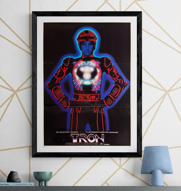 “TRON” (トロン), Original Release Japanese Movie Poster 1982, B2 Size (51 × 73 cm) O751